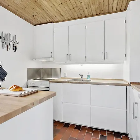 Three-bedroom In Tranekar بيت للعطل *