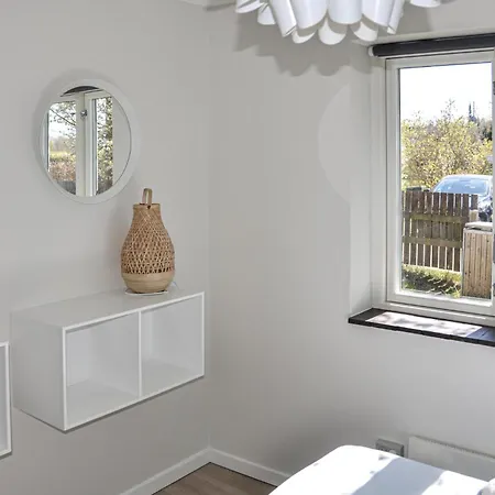 Gorgeous In With Kitchen